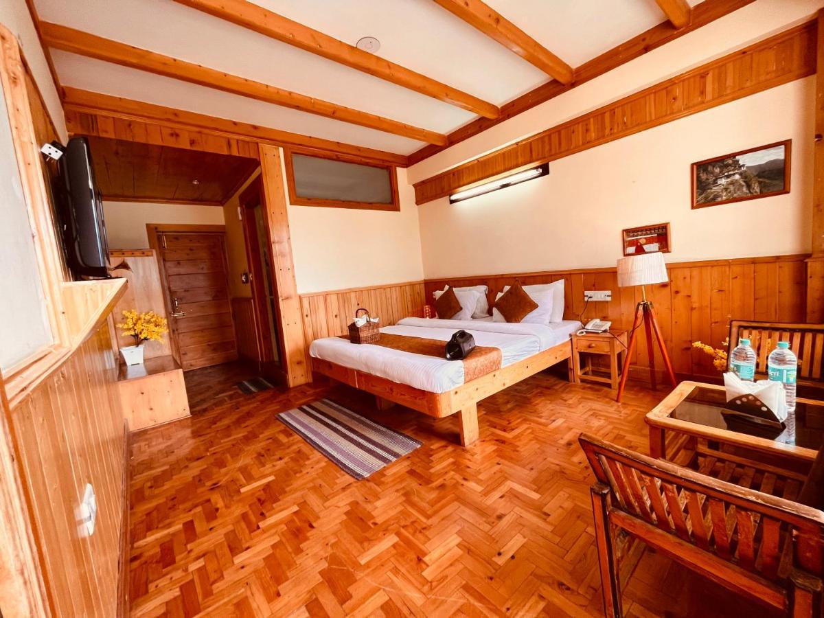 Valley Of Gods - Scenic River & Mountain View Hotel In Manali ภายนอก รูปภาพ